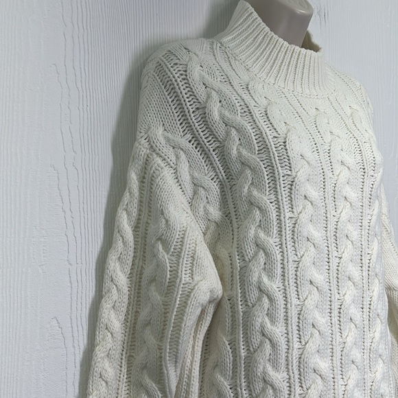 Dreamers - Mock Neck Cable Knit Chunky Ivory Sweater Dress Size Small / Medium - Picture 4 of 12